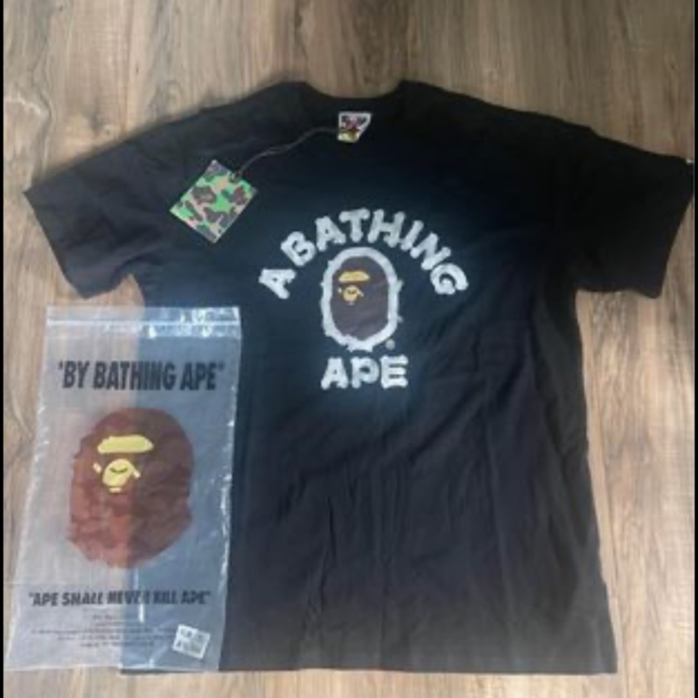 2 REPLICA BAPE T Shirts